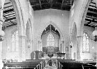 015  The interior of St James&#39;s Church